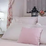 Inga With Free Private Parking Apartment