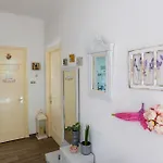 Apartment Inga With Free Private Parking
