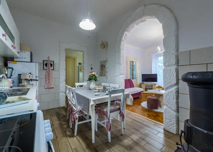 Inga With Free Private Parking *